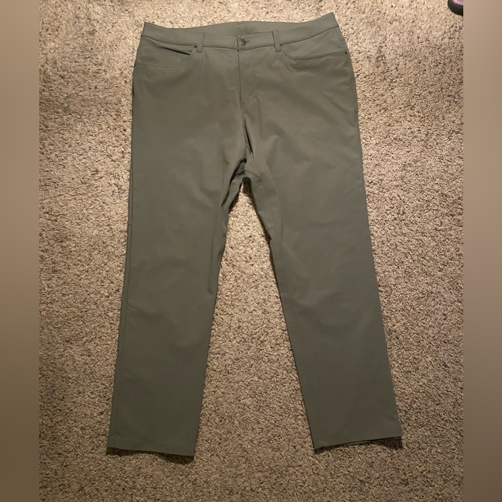 Lululemon Mens ABC Pants Size 38 Stretch Athleisure Classic Fit Gray M5967S